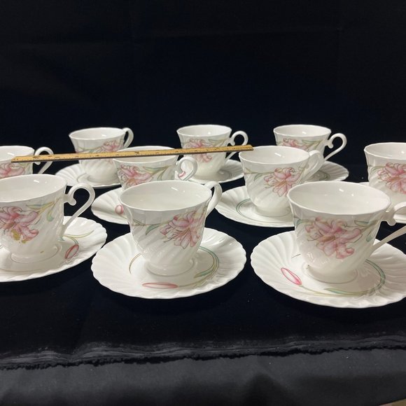 Vintage NIKKO Japan Fine Bone China Rhubrum Lily Dinnerware Rare, Beautiful - Picture 12 of 16